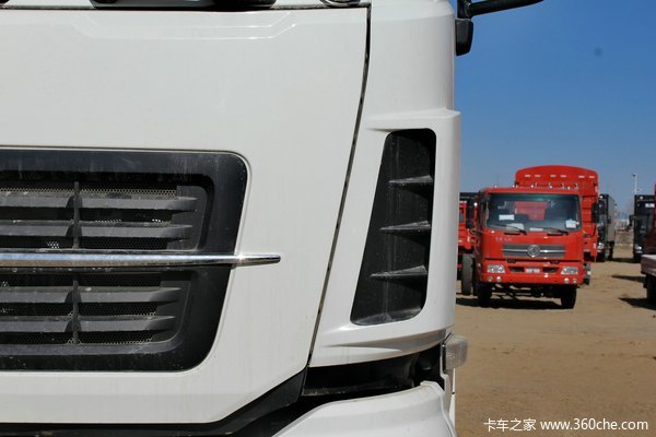 东风 天龙重卡 245马力 6X2 厢式载货车底盘(DFL5253XXYAX1B)外观图（19/35）