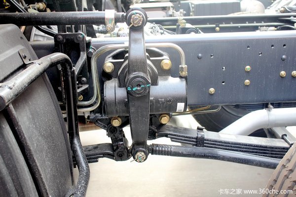 东风 天龙重卡 315马力 8X4 载货车(DFL1311A10)底盘图（7/55）