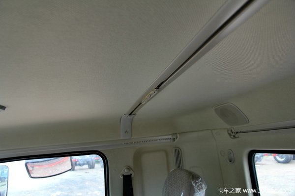 东风 天锦中卡 160马力 4X2 厢式载货车底盘(DFL5140XXYBX2A)驾驶室图（47/61）
