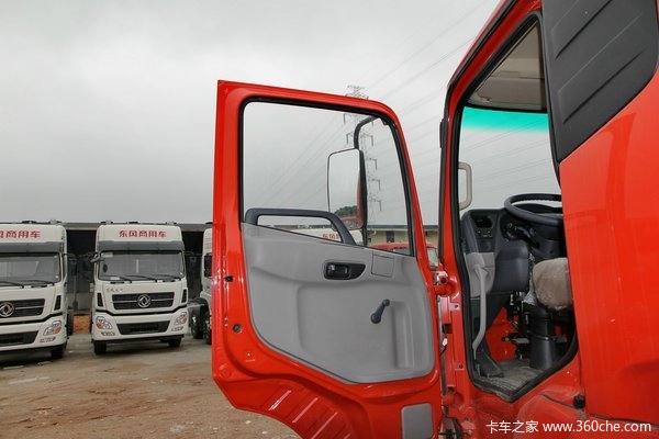 东风 天锦中卡 160马力 4X2 厢式载货车底盘(DFL5140XXYBX2A)驾驶室图（2/61）