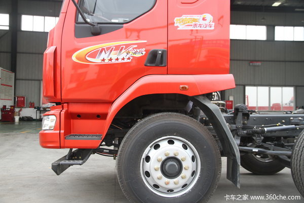 东风柳汽 霸龙重卡 220马力 6X2 载货车底盘(LZ5200XXYM3CA)外观图（23/28）