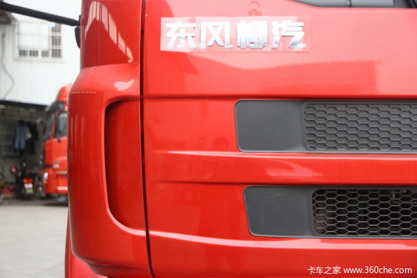 东风柳汽 霸龙重卡 220马力 6X2 载货车底盘(LZ5200XXYM3CA)外观图（15/28）
