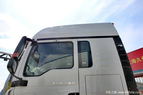 中国重汽 HOWO T5G重卡 240马力 6X2 厢式载货车底盘(ZZ1257K56CGD1)外观图（42/55）