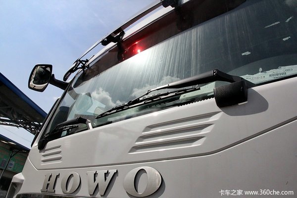 中国重汽 HOWO T5G重卡 240马力 6X2 厢式载货车底盘(ZZ1257K56CGD1)外观图（17/55）