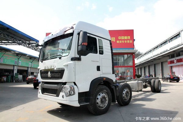 中国重汽 HOWO T5G重卡 240马力 6X2 厢式载货车底盘(ZZ1257K56CGD1)