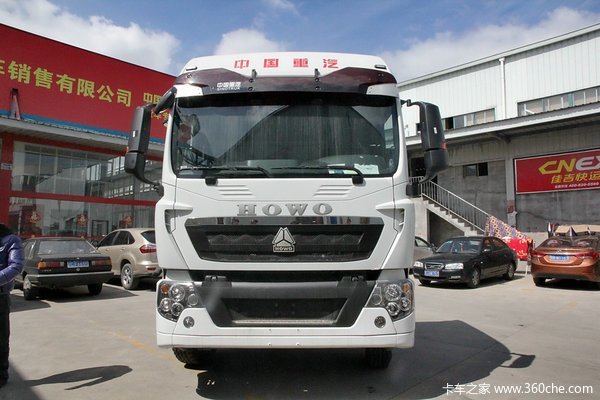 中国重汽 HOWO T5G重卡 240马力 6X2 厢式载货车底盘(ZZ1257K56CGD1)外观图（2/55）