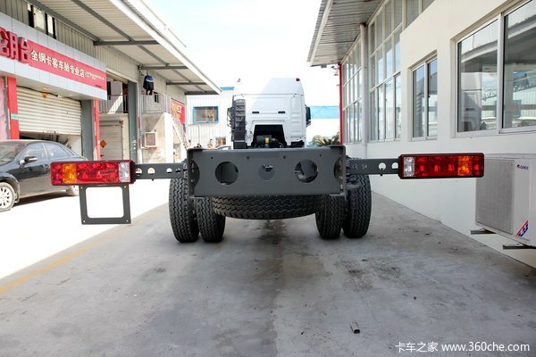 中国重汽 HOWO T5G重卡 240马力 6X2 厢式载货车底盘(ZZ1257K56CGD1)底盘图（84/107）