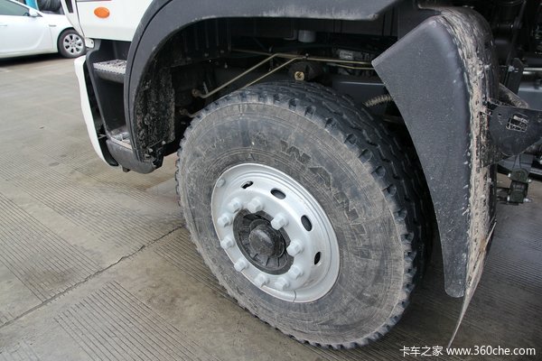 江淮 格尔发K3系列重卡 220马力 6X2 厢式载货车外观图（24/26）