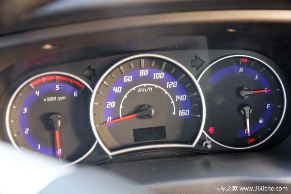 江淮 帅铃X 2.0L 136马力 柴油 单排栏板式微卡驾驶室图（6/28）