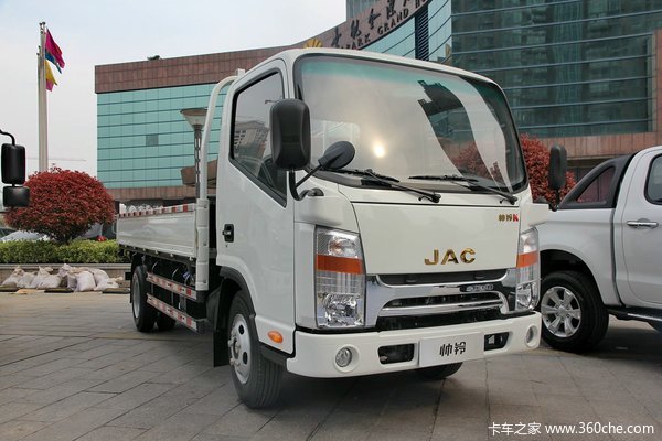 江淮 帅铃K中卡 156马力 4X2 单排栏板载货车(窄体)(HFC1041P73K1C3V)外观图（1/8）