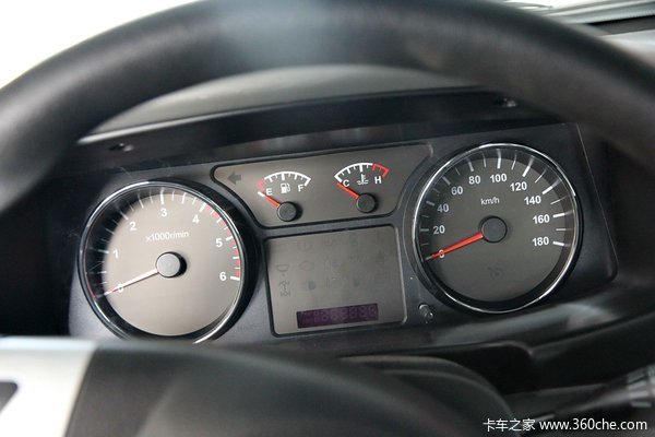 庆铃五十铃 TF系列 2.8L柴油 两驱 双排皮卡驾驶室图（12/29）