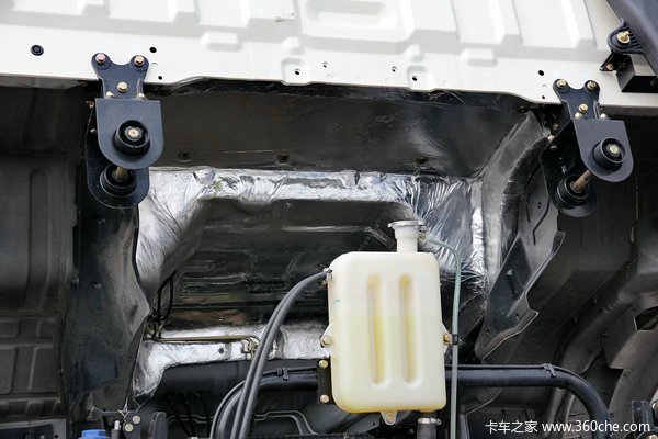 福田 奥铃CTX中卡 168马力 4X2 排半载货车底盘(BJ5169XXY-AA)底盘图（23/64）
