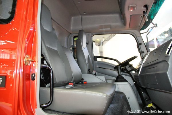 中国重汽HOWO轻卡 160马力 4X2 5.75米排半厢式(ZZ5127XXYG451CD1)驾驶室图（12/15）
