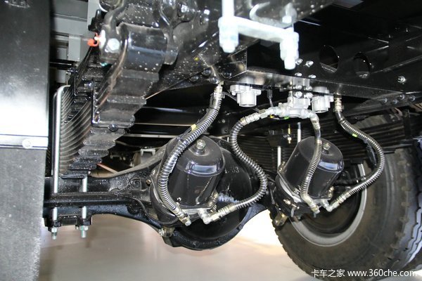 中国重汽HOWO轻卡 160马力 4X2 5.75米排半厢式(ZZ5127XXYG451CD1)底盘图（12/19）