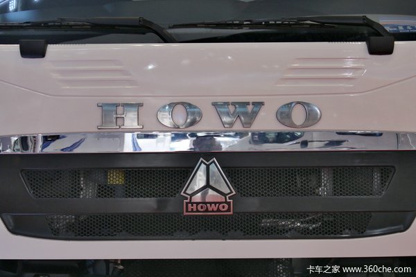 中国重汽 HOWO T5G重卡 180马力 4X2 排半厢式载货车(ZZ5167XXYK501GE1)外观图（13/19）