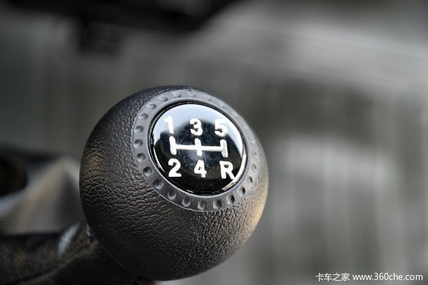 依维柯 跃进 小福星S50 1.8L 柴油 双排微卡驾驶室图（31/48）