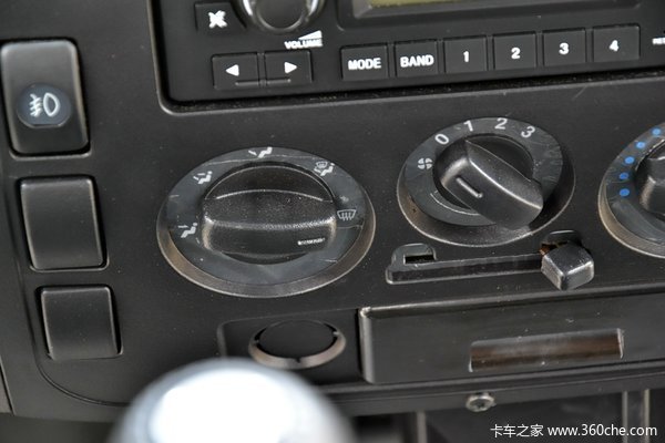 依维柯 跃进 小福星S50 1.8L 柴油 双排微卡驾驶室图（24/48）