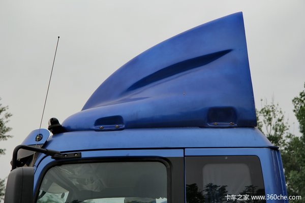 福田 欧曼ETX 3系中卡 170马力 4X2 载货车底盘(BJ5163CCY-XE)外观图（29/45）