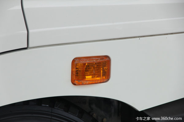 华菱 汉马中卡 160马力 4X2 厢式载货车底盘(HN5160XXYC16C8M4)外观图（28/40）