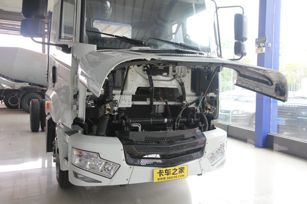 华菱 汉马中卡 160马力 4X2 厢式载货车底盘(HN5160XXYC16C8M4)驾驶室图（41/48）