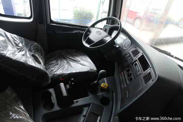 华菱 汉马中卡 160马力 4X2 厢式载货车底盘(HN5160XXYC16C8M4)驾驶室图（35/48）