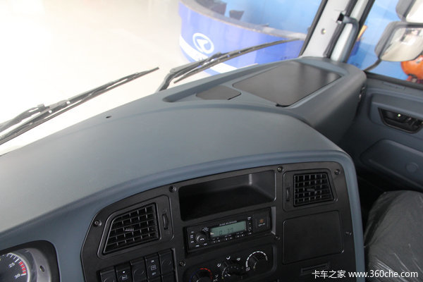 华菱 汉马中卡 160马力 4X2 厢式载货车底盘(HN5160XXYC16C8M4)驾驶室图（23/48）