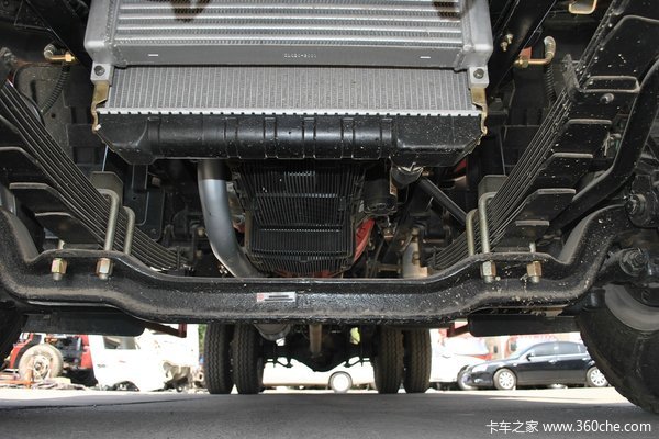 福田 欧马可3系 154马力 4X2 仓栅式载货车(BJ5099XXY-F1)底盘图