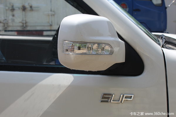 福田 萨普Z6 征服者 2.4L汽油 136马力 两驱 双排皮卡(舒适版)外观图（25/36）