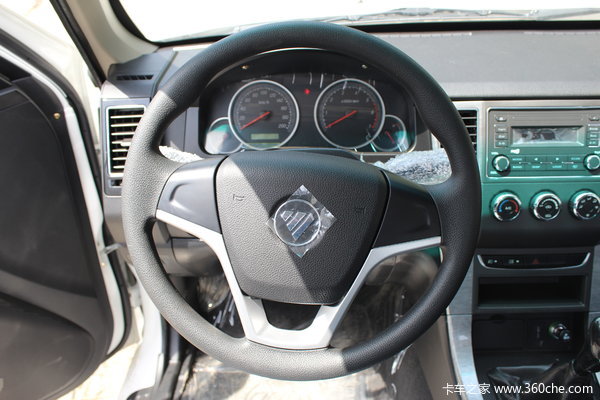 福田 萨普Z6 征服者 2.4L汽油 136马力 两驱 双排皮卡(舒适版)驾驶室图（12/32）