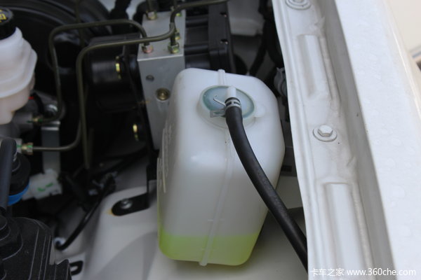 福田 萨普Z6 征服者 2.4L汽油 136马力 两驱 双排皮卡(舒适版)底盘图（9/22）