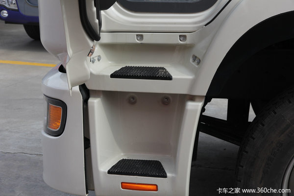 江淮 格尔发K6系列中卡 165马力 4X2 排半载货车(迈斯福动力)(HFC1161PZ5K1E1AF)驾驶室图（9/91）