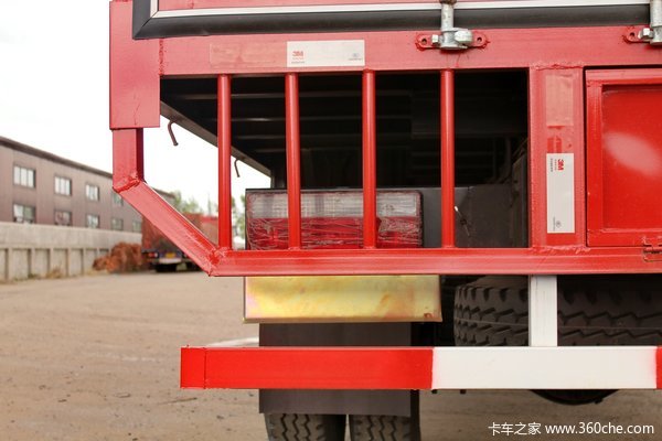 东风神宇 御虎中卡 190马力 6X2 7.2米仓栅式载货车(EQ5253CCYF1)上装图（10/18）
