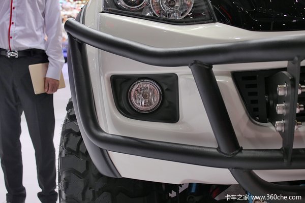 江西五十铃 D-MAX 2.5L柴油 四驱 双排皮卡外观图（19/23）