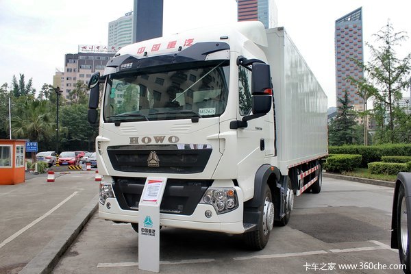 中国重汽 HOWO T5G重卡 310马力 6X2 厢式载货车(ZZ5257XXYM56CGE1)外观图（3/22）