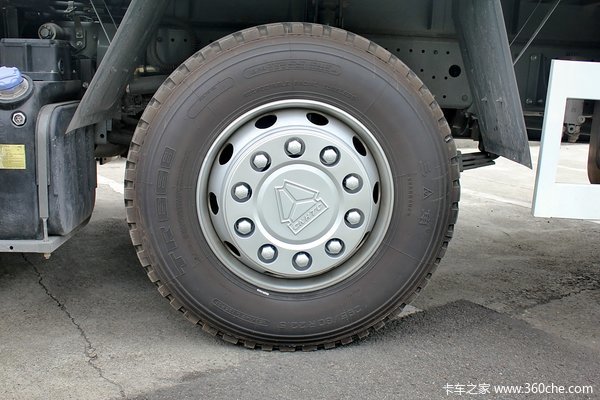 中国重汽 HOWO T5G重卡 310马力 6X2 厢式载货车(ZZ5257XXYM56CGE1)底盘图（6/24）