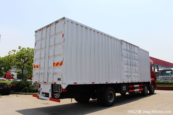 陕汽 德龙新M3000 245马力 6x2 9.6米厢式载货车(SX5206XXYGK549)外观图（10/46）