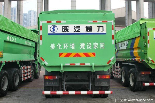 陕汽 德龙新M3000 336马力 8X4 新型渣土车(SX3316HR326)外观图（4/26）