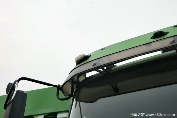 陕汽 德龙F3000重卡 336马力 6X4 新型渣土车(SX3256DR3841)外观图（19/24）