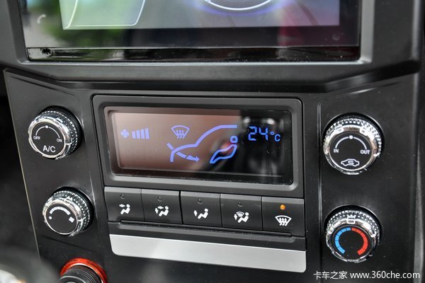 开瑞 杰虎领航版 2.2L  汽油 两驱双排皮卡驾驶室图（22/65）