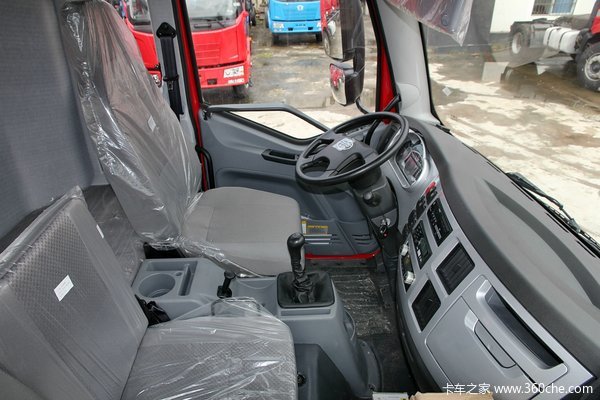解放 J6L中卡 160马力 4X2 载货车底盘(CA5160XXYP62K1L5A1E4)驾驶室图（52/59）
