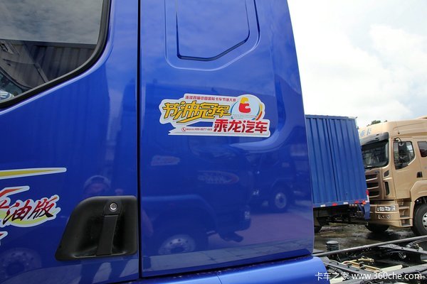 东风柳汽 乘龙中卡 170马力 4X2 7.65米厢式载货车底盘(LZ5166XXYM3AA)外观图（42/66）