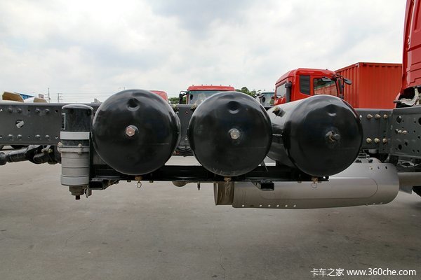 东风 天锦中卡 160马力 4X2 7.7米排半厢式载货车底盘(DFL5160XXYBX2A1)底盘图（56/87）