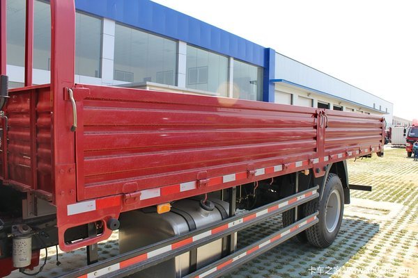 福田 欧马可5系 168马力 4X2 6.2米排半栏板式载货车(BJ1139VJPEK-A1)上装图