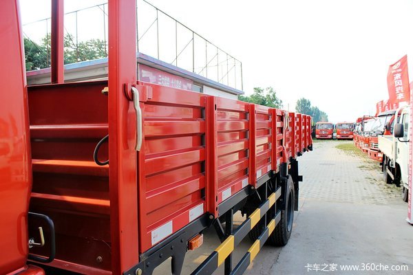 东风 多利卡 136马力 4X2 6.15米排半栏板式载货车(DFA1140L11D6)上装图（4/4）