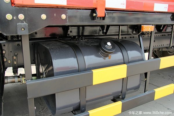 东风多利卡D9 160马力 4X2 6.8米栏板载货车(DFA1161L10D7)底盘图（5/27）