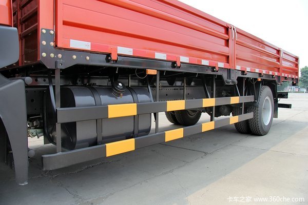 东风多利卡D9 160马力 4X2 6.8米栏板载货车(DFA1161L10D7)底盘图（4/27）