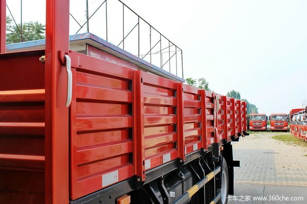 东风 凯普特 125马力 4X2 6.15米单排栏板式载货车(DFA1090S11D5)上装图