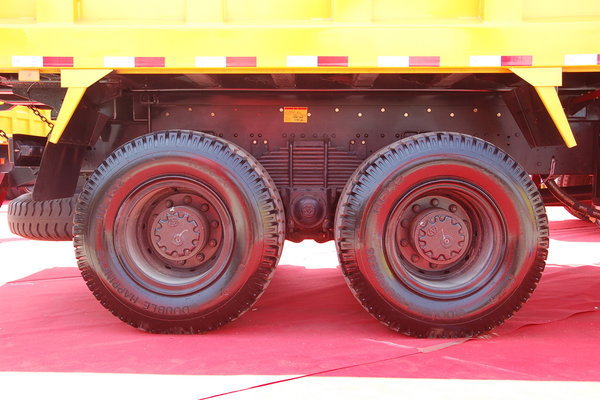 红岩 金刚重卡 290马力 6X4 自卸车(CQ3254SMG324)底盘图（3/6）