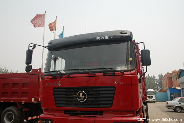 陕汽 德龙F2000重卡 336马力 8X4 自卸车(加长平顶)(SX3315NR406)外观图（5/9）