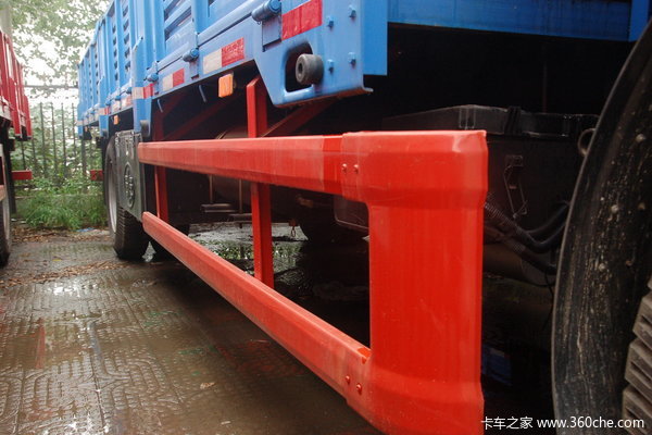 青岛解放 赛龙III中卡 160马力 4X2 排半栏板载货车(CA1127PK2EA80)底盘图（7/14）